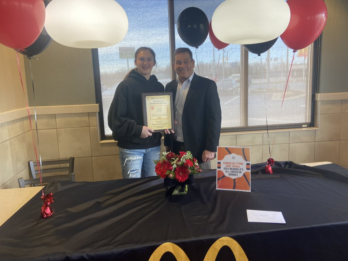 EastCentralGBB's tweet photo. Thanks to Mr. Ed Cummings, owner of the McDonalds in Batesville, for recognizing @TrabelJosie for her McDonalds All-American Nomination.  His assistant Missy Cooper was great setting it all up! https://t.co/eovWTxrDJS