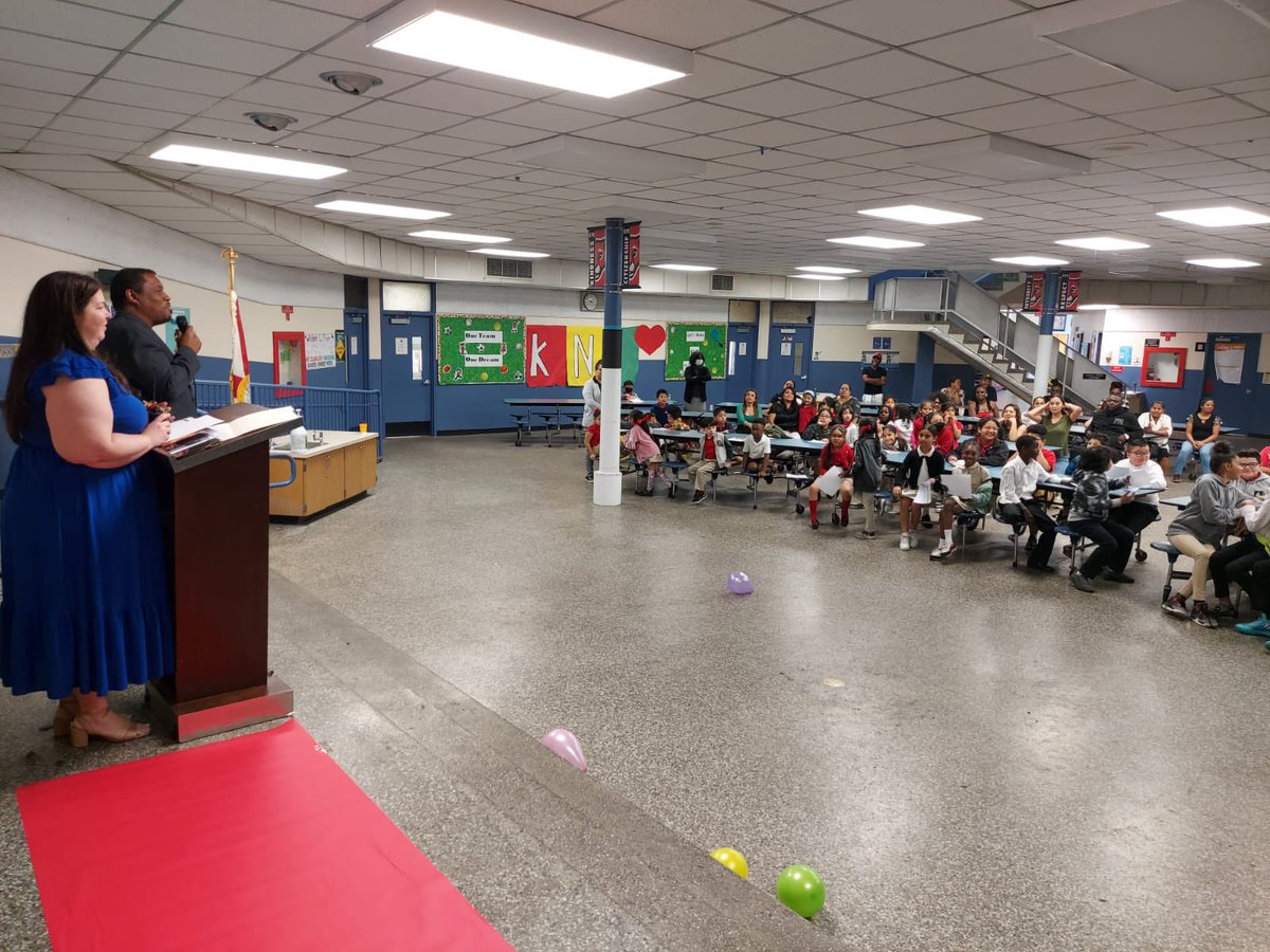 KelseyLPharrES's tweet photo. Congratulations to our very special honor roll and perfect attendance cougars! Keep up the great work ππ½ π #OneTeamOneDream #BringingourAgame #KLProcks @suptDotres @mdcpscommunity @miamischools @drdbmindingall @mdcpscentral https://t.co/IpTHg7pkv9