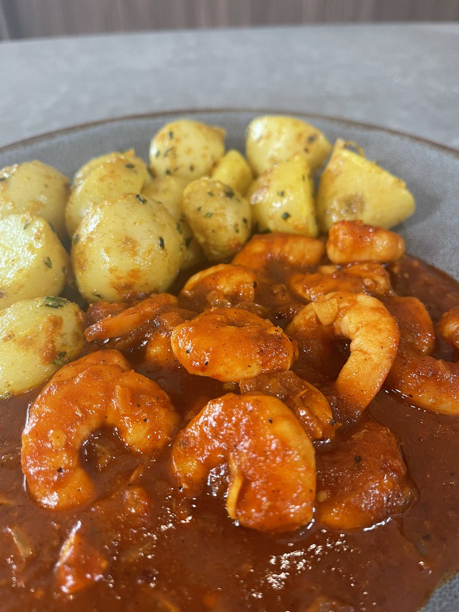 toqueysazon's tweet photo. Unos Camarones a la diabla que saldrán en JUS PALTA - Comida Casera ▶️
#Cuaresma2023 #cuaresma #mariscos https://t.co/TUbz9TlFmM
