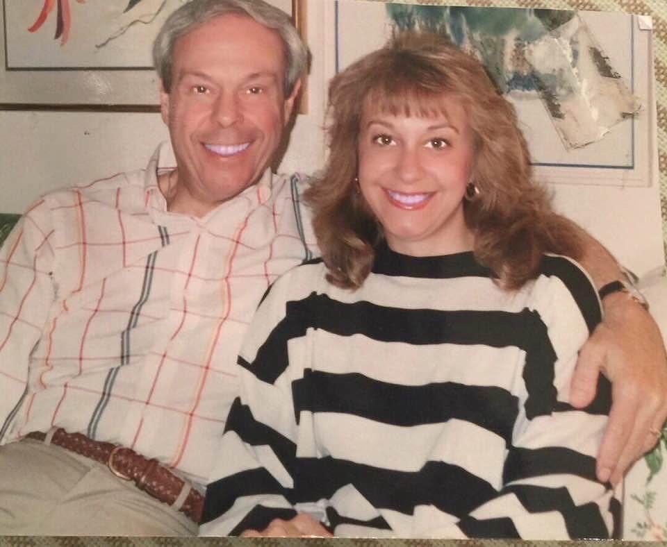 LynnMissFlynn's tweet photo. #TBT…many years ago with my late sweet Daddy.  We really had #oneface!!!  💝💝💝 https://t.co/8gqZ9pBQ5I