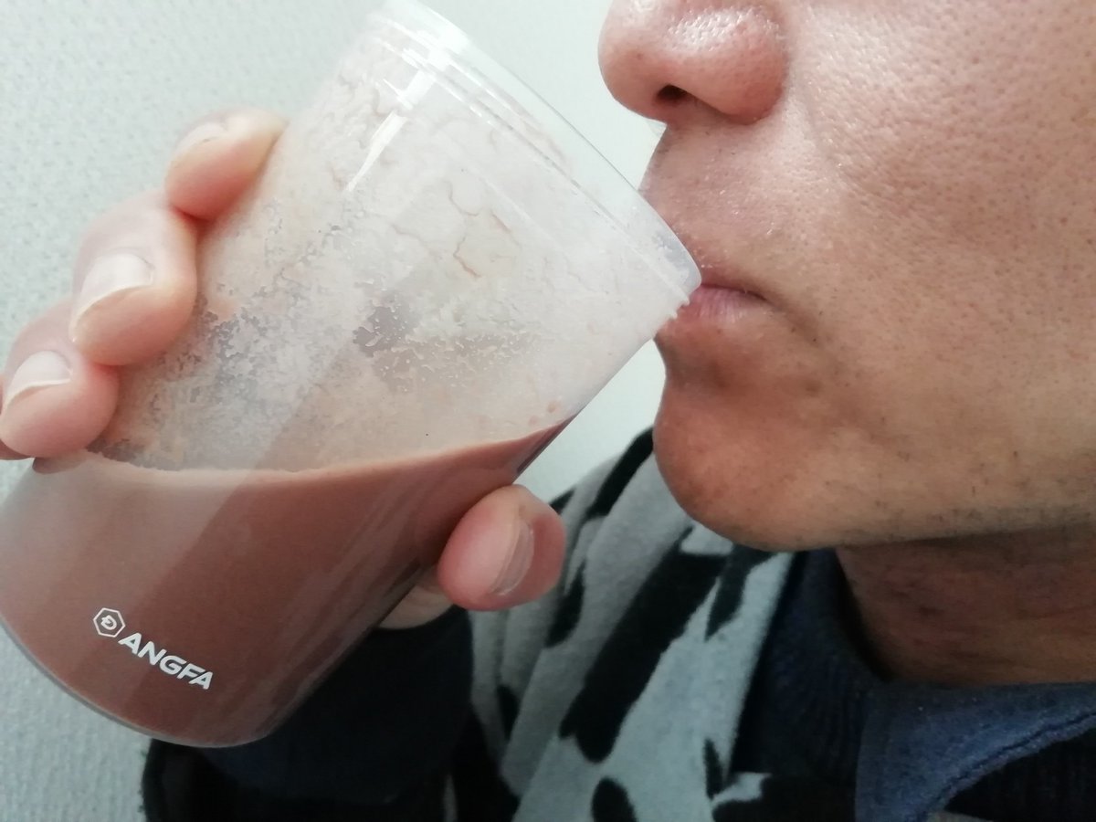Scorpio_Milo118's tweet photo. ピープロテイン（第4のプロテイン）のチョコレート風味！飽きの来ない味わいです😊男性機能の低下でお悩み中の方や妊活中の方にお薦めです😊

#コエタス
#PR
#オムテック
#homtech
#妊活プロテイン
#妊活
#プレ妊活
#男性不妊
#男性妊活
#プレコンセプションケア
#メンテック
#アンファー https://t.co/TEkvreSUn4
