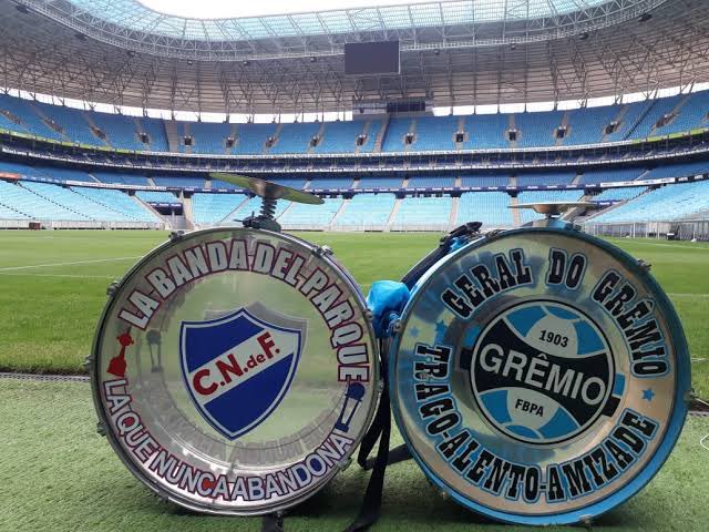 FBI Tricolor on X: Grêmio y Nacional. 🇪🇪🇺🇾