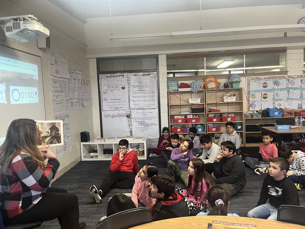 #ReadAcrossAmericaDay Huge shoutout to Mrs.Houpis for being our guest reader!