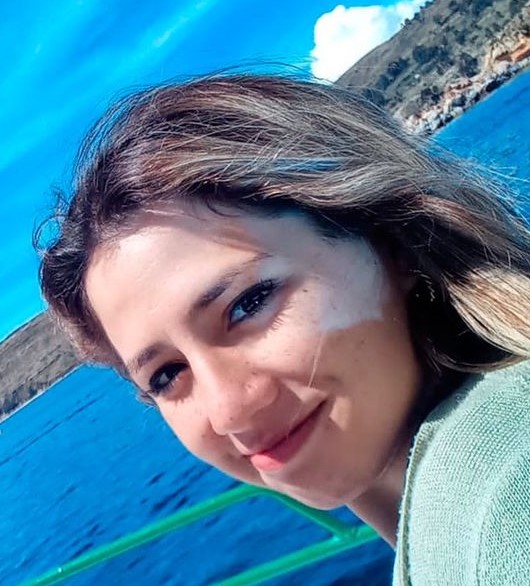 Ariadna Nazarena Larenti tiene 22 años, es de Buenos Aires, fue de viaje a Perico, provincia de #Jujuy, y está desaparecida desde el 1/3. Se hizo la denuncia.  Por favor compartir, y si la ven avisar #URGENTE al ☎️388-6828607, o 911