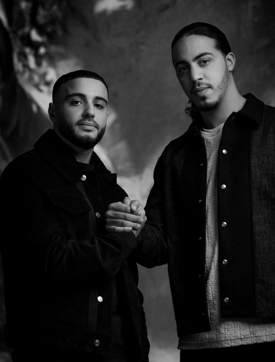 midiminuit__'s tweet photo. Album de malade, carrière extraordinaire, duo incroyable. 

+1M d’albums vendus et c’est mérité.

Bravo DJADJA &amp; DINAZ ! 👏🐺 https://t.co/hCR8cZ7gd5