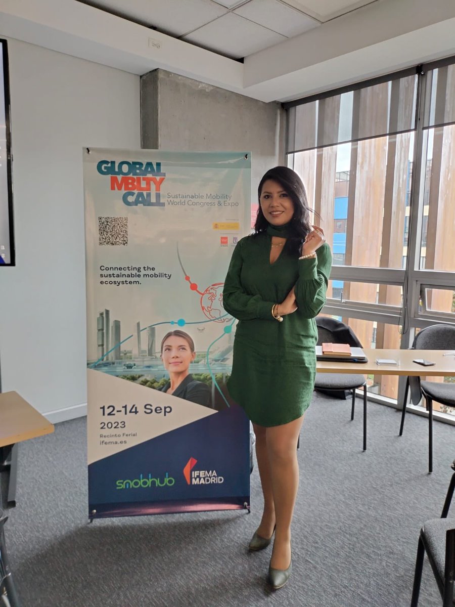 paminagonzalez's tweet image. ⭐️Que gusto acompañar a @mariofontalvof director del #clústerlogística de la @camaracomerbog en el lanzamiento del ambicioso Programa de Competitividad.

Un placer hablar con @AnaZambr11 sobre la nueva movilidad multimodal y sostenible de la @TerminalBogota, un hub de servicios