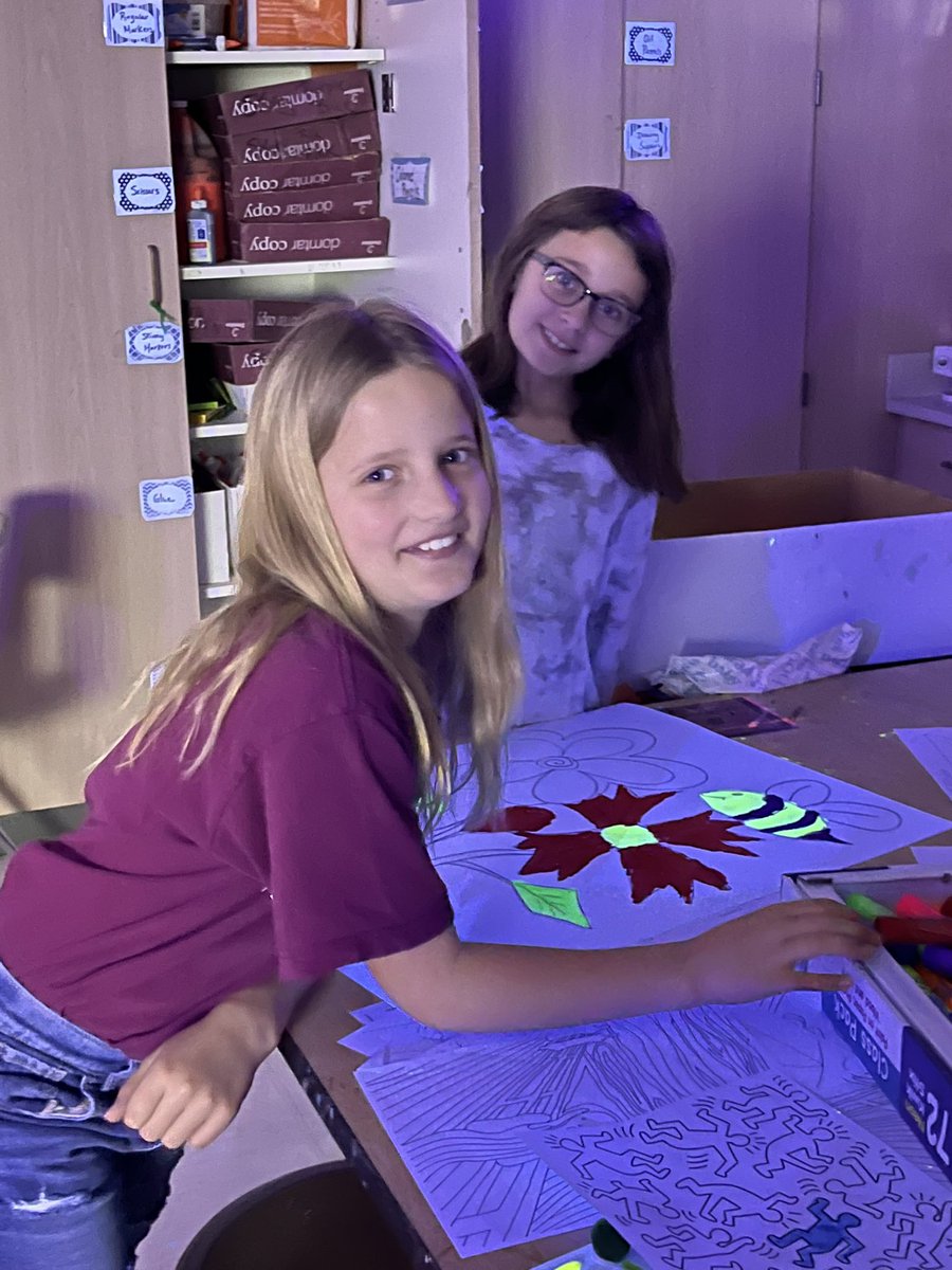 Nebbie_Artist's tweet photo. Final Day of #bigartday23 Art is so important for our kids, and I feel so blessed to work with these AMAZING little artist everyday!          #bigartday2023 #nebbienation #nebbieartist #iteachart #taea #elementaryartteachers #rockwallisd #rockwallisdfinearts https://t.co/IPZbD2ICKX