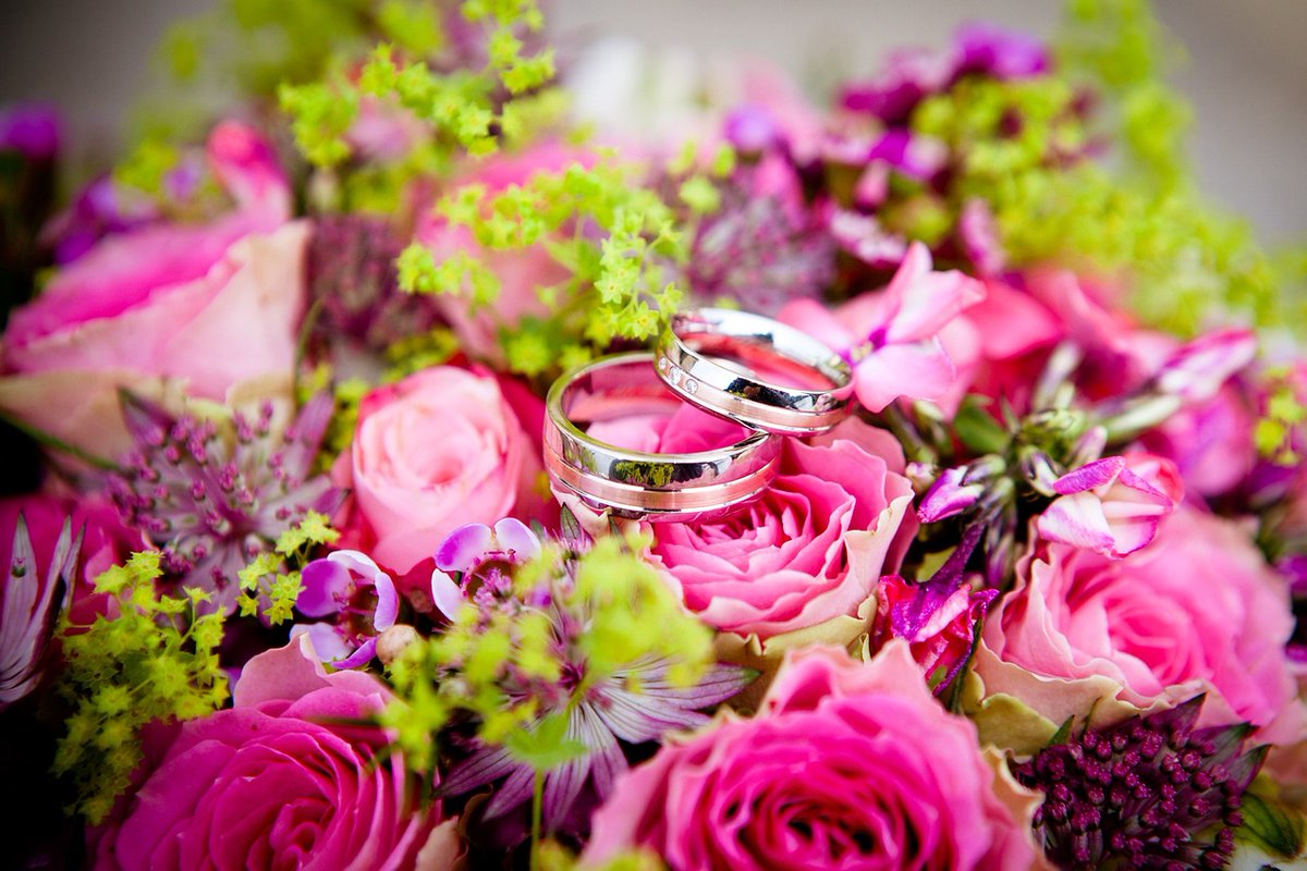 Absolutely Fresh New Look... ubukwe.rw 😍 Comment below &amp; tag all your friends that are planning a wedding #ubukwe #wedding #engaged #gettingmarrried #SheSaidYes #AndroidAppComingSoon