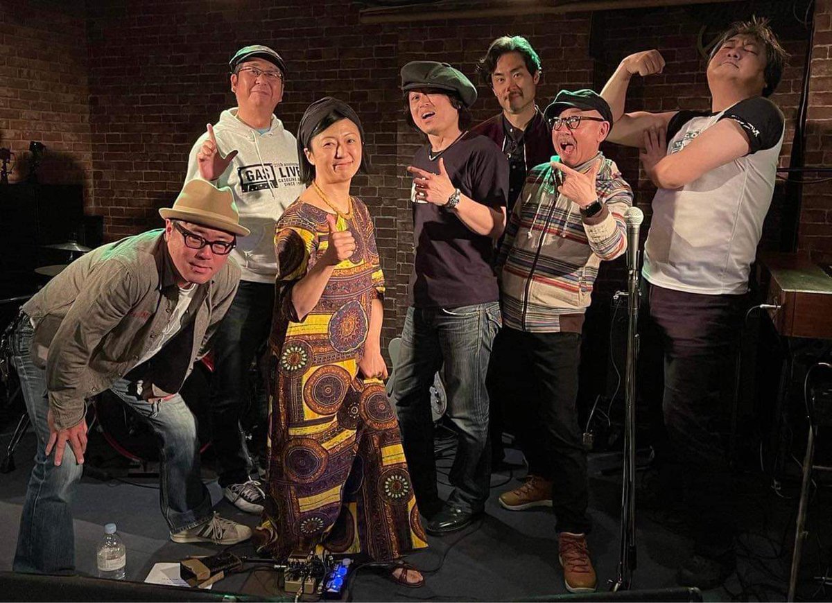 KOTEZHARMONICA's tweet photo. 4/9(日)
JUG & BLUES UNPLUGGED
高円寺 JIROKICHI
永井ホトケ隆vo,g
KOTEZ(harp,vo)
飯山ガキデカJugstompers
Joe-Go
Open18:30
Start19:30
予約3500円
当日4000円
Charge+1drink order
3/12(日)19時より予約受付↓
https://t.co/KxuOP81IDQ
※配信はありません
https://t.co/o1AQnlbx9X https://t.co/8wfQxaIoCi