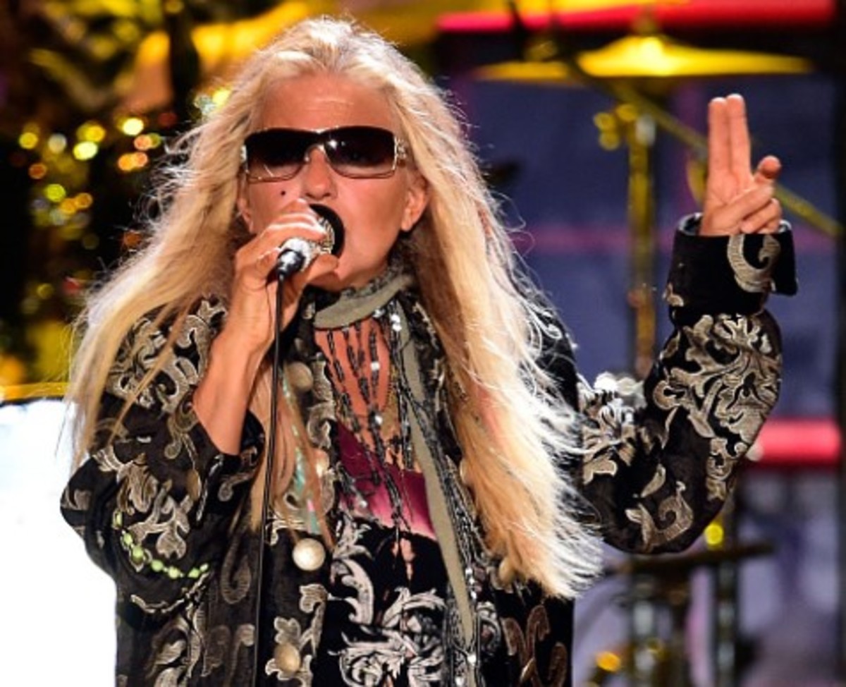 Happy birthday today to Dale Bozzio of Missing Persons! 