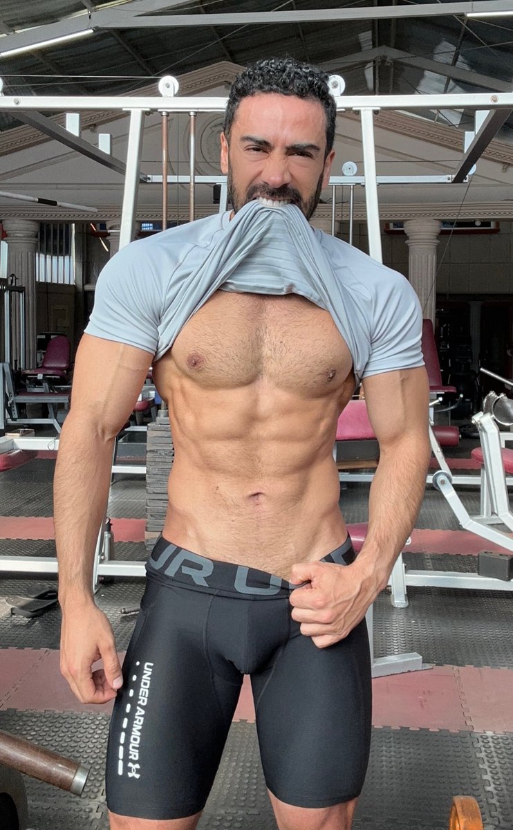 Edgar on Twitter "El abs check"