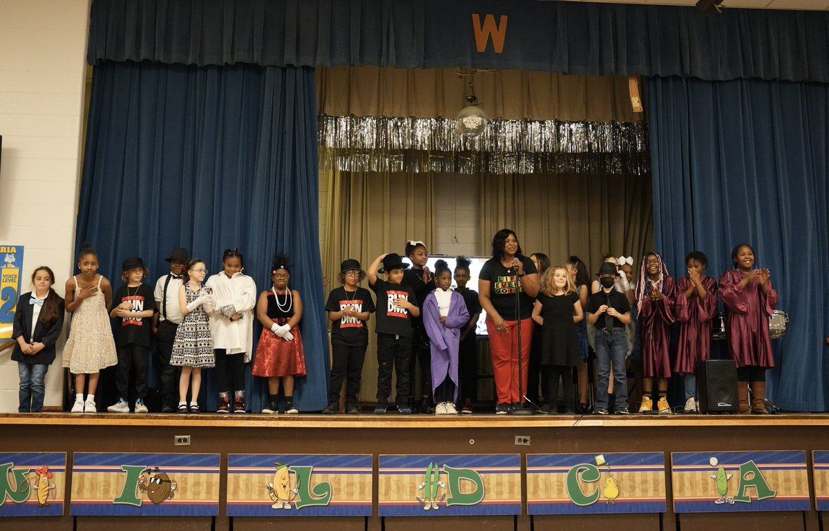🎶 CELEBRATING BLACK MUSIC | Mrs. Morgan’s 3rd grade class at <a href="/WellingtonElem/">Wellington Elementary</a> presented The Evolution of Black Music today. Students dressed up &amp; shared facts about different artists &amp; genres–from gospel and Motown to hip hop and more–for fellow students and family! #WeAreJCPS