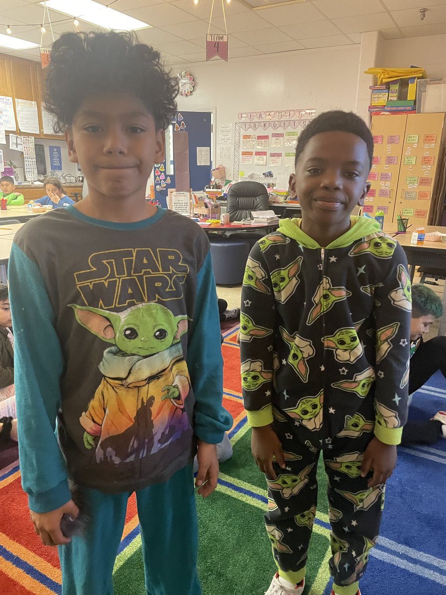 livestrong22's tweet photo. Pjs day for #ReadAcrossAmerica :) baby yoda for the win! https://t.co/ssSWRHpyij