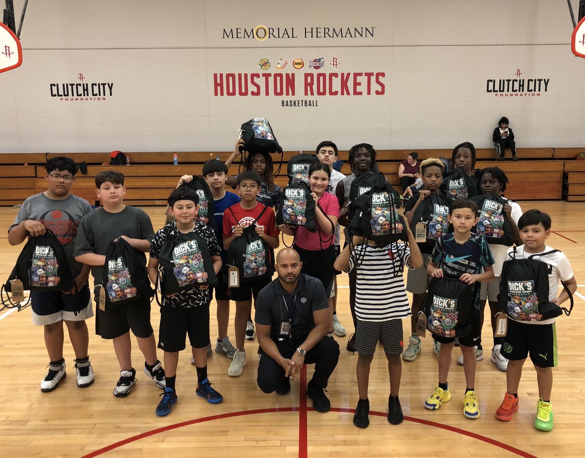 Last practice before tournament day on Saturday 3/4 at Fonde Rec Center. Thank you ⁦@DICKS⁩ for supporting our youth with Sports Day Matters basketball gear!! ⁦@HoustonRockets⁩ ⁦@houstonpolice⁩ #WeArePAL ⁦@Nationalpal⁩ ⁦@HPOUTX⁩ ⁦@HPARD⁩ ⁦