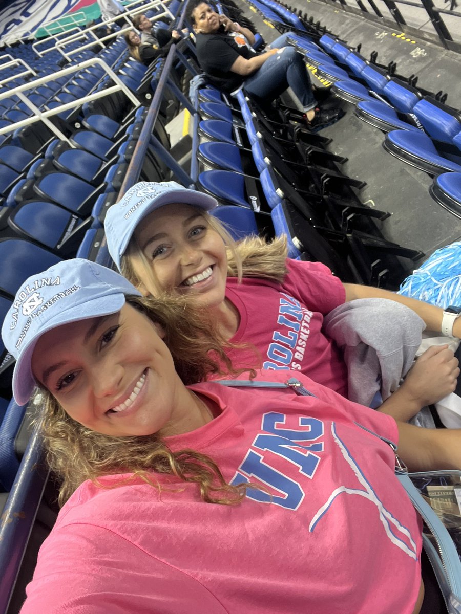 A1zelaya's tweet photo. Love supporting our heels #ACCWBB 💙💙💙💙🫶🏽🫶🏽🫶🏽 https://t.co/Fj0D8Qwaa5
