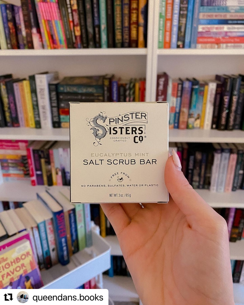 TheRippedBodice's tweet photo. Take a peek inside our February #ReadRomanceRepeat box! 📚️
💜The Neighbor Favor by @KristinaForest
💕Not Your Ex’s Hexes by @NovelsByApril
🛀Salt Scrub by @SpinsterSis_CA
Subscribe by 3/15 to receive our next box. Flexible plans are available.
📷️: IG queendans.books https://t.co/uz6s4yZR7O