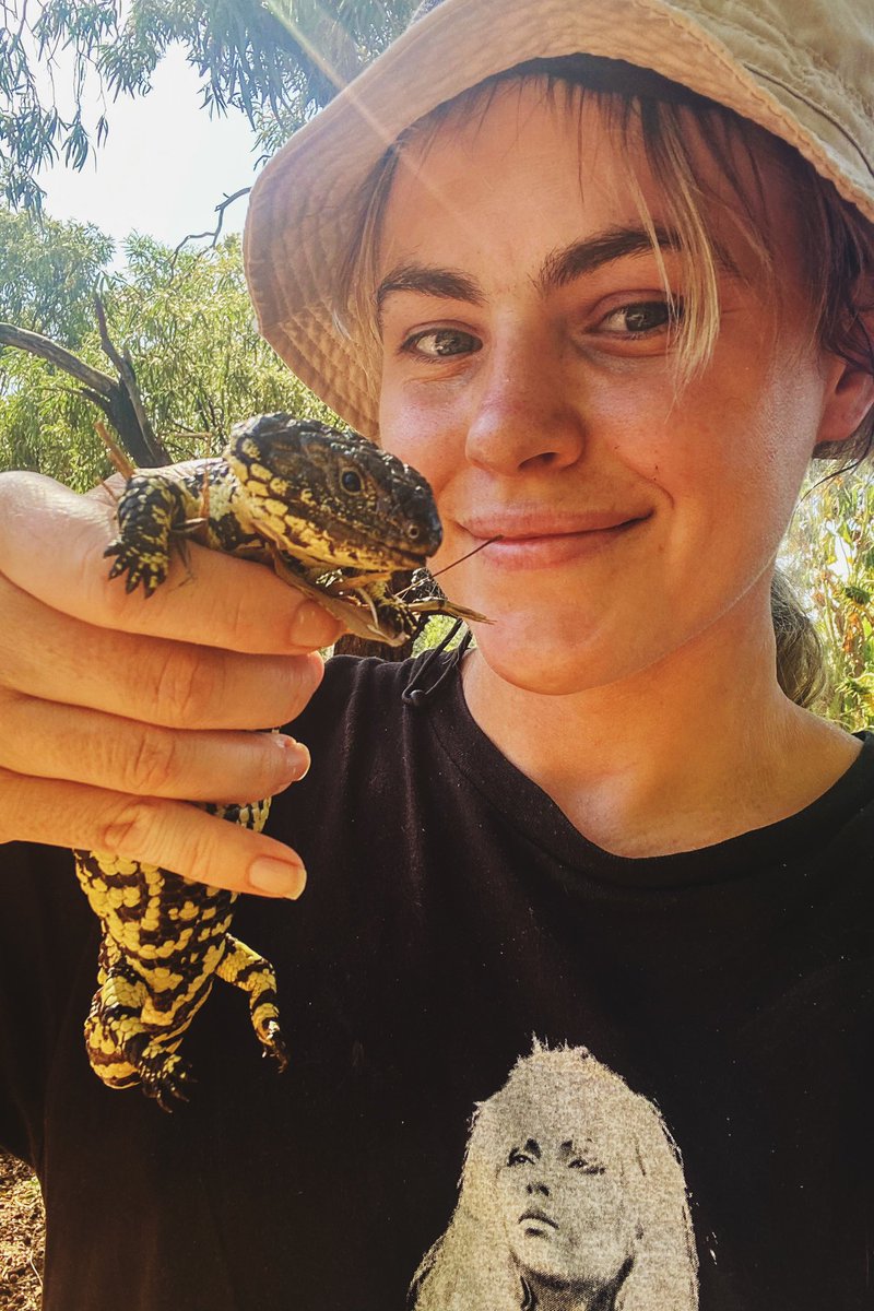 What <a href="/siraimeeknight/">Aimee Knight</a> said except my watch is a Garmin. Let’s #naturewalkchallenge for the lizards (and other Australian wildlife). 

naturewalkchallenge.org.au/t/ramblingals