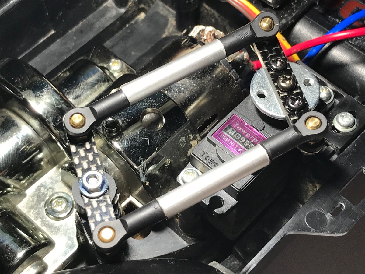 CherisCraft's tweet image. 【CC-01等長リンクステー】

ステアの切れないCC01の対策パーツ
捩れを無くし、サーボパワーをステアまで確実に伝えます。

等長リンクステー
cheriscraft.theshop.jp/items/22261406

＃CC01 ＃ラジコン ＃クローラーラジコン ＃クロカン ＃ちぇりすくらふと