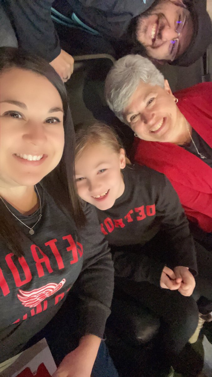 MrsRitterCMS's tweet photo. #LGRW https://t.co/C7n9BfxiK6