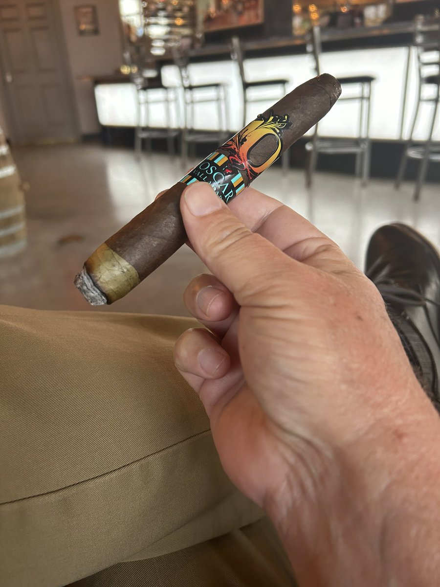 JoeDalton3rd's tweet photo. The 10th Anniversary Salomon by @ovcigars is fantastic! https://t.co/IVuvK5nBMb