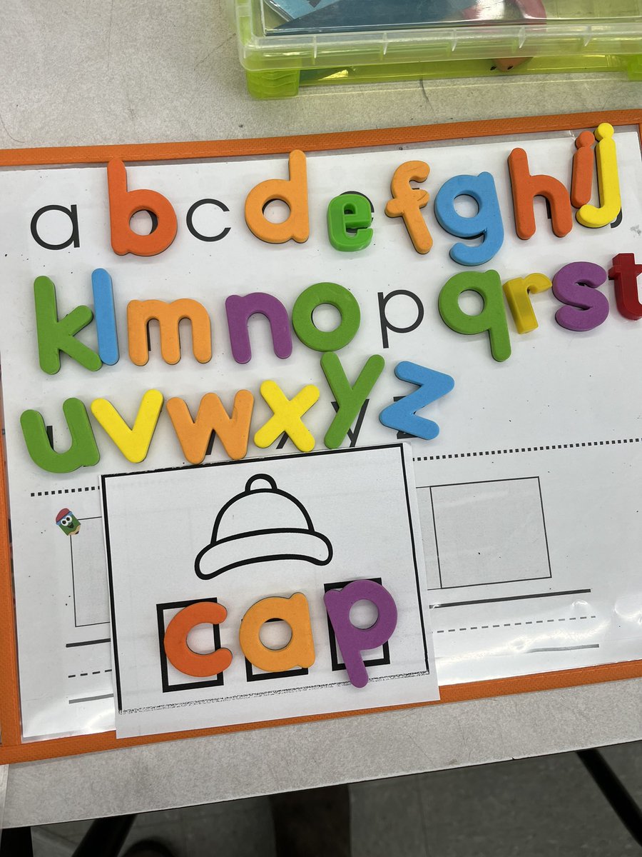 SimonsenTeach's tweet photo. We ❤️ building words! https://t.co/hIJTr8N9CK