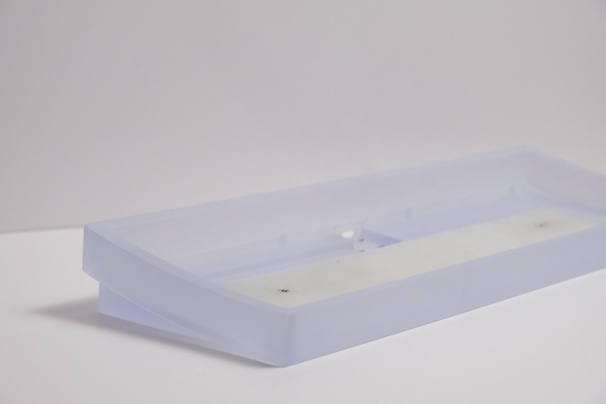 CannonKeys's tweet photo. Final Båge prototype in polycarbonate with silicone internal weight! Group buy date TBA! Stay tuned.

If you have any questions for the designer Nachie &amp; Co., feel free to join the discussion over in our #båge Discord channel!

Link in bio for the Geekhack thread. https://t.co/MZ6lCjezlH