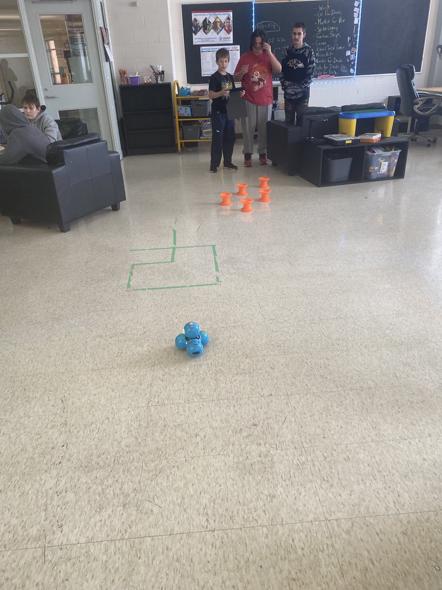 Miss Wright tweet media