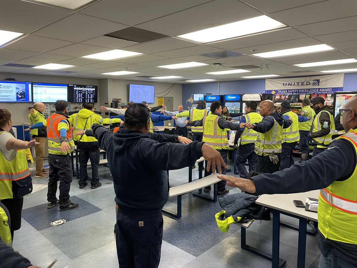 SFO Safety Townhall! Great job Andrew and team @A_SimonsonUA @kennyjets67 @AOSafetyUAL Safety First and foremost @Auggiie69 @AnaOcegueraa @TeamSFOCG