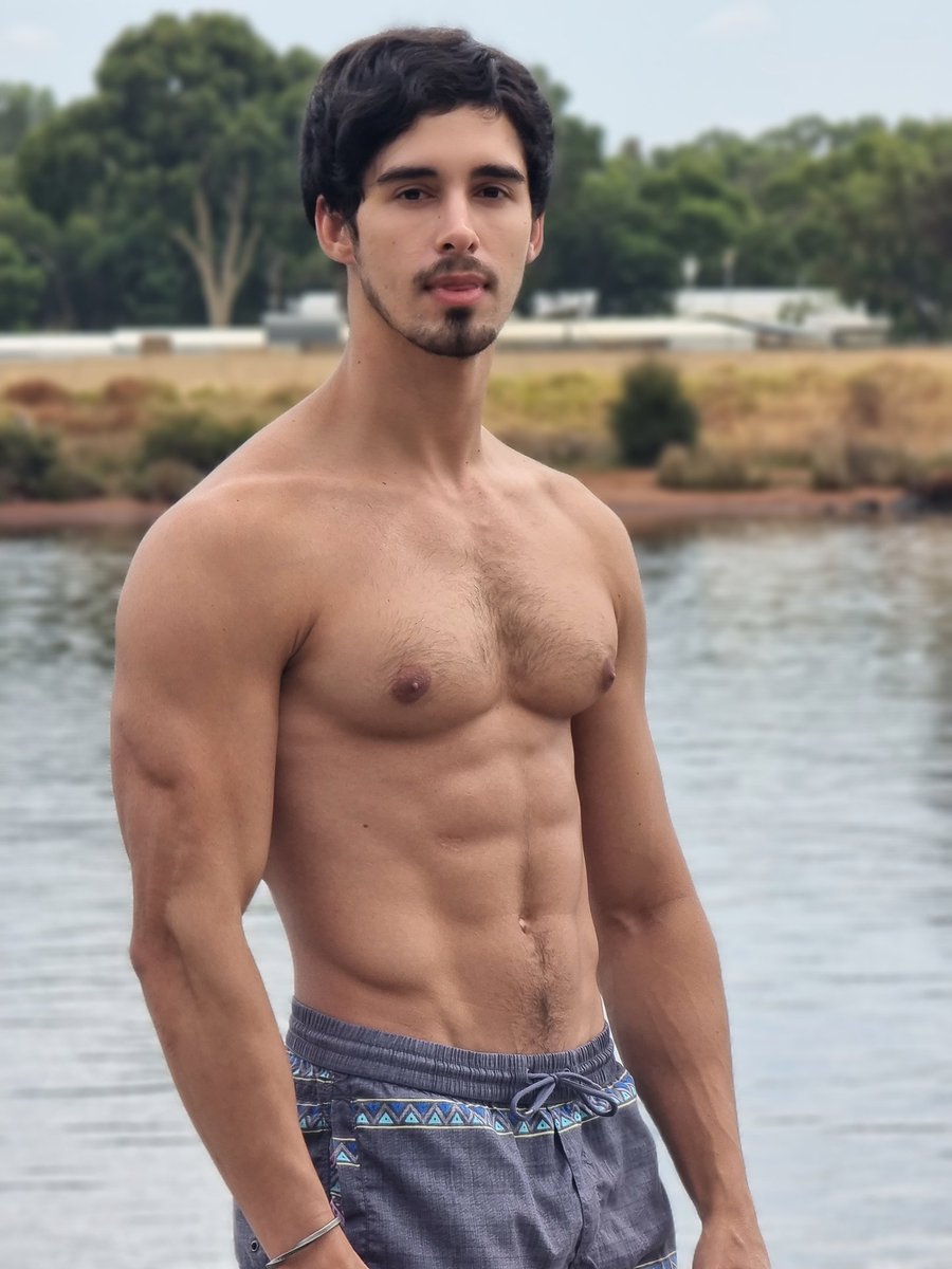privatebj_VIP's tweet image. RT if you'd join me in the water and get 💦💦 
#fitness #sixpackabs #boys