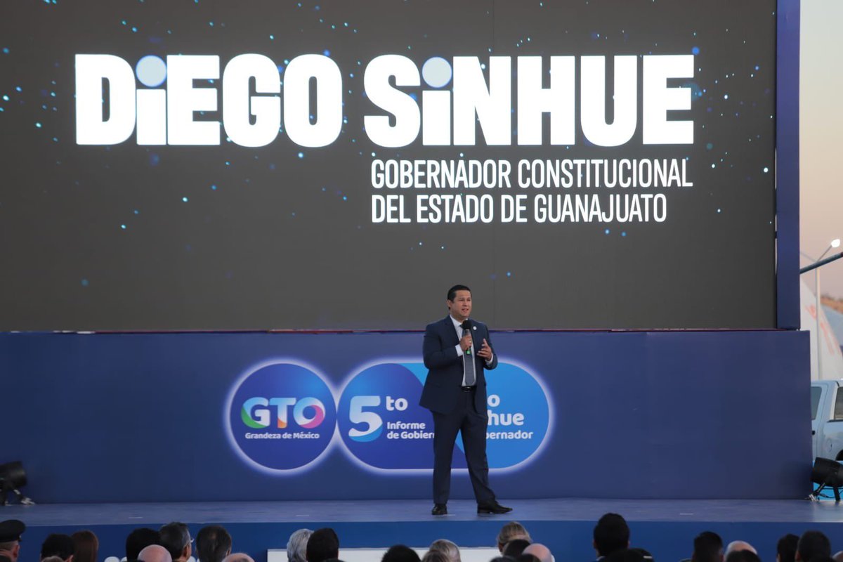 Felicidades @diegosienue por estos 5 años al frente del gobierno de Guanajuato.
Enhorabuena por el trabajo realizado para  el fortalecimiento del sector  salud y la economía de las familias. 

#ContigoSiempre
#5toInformeDS