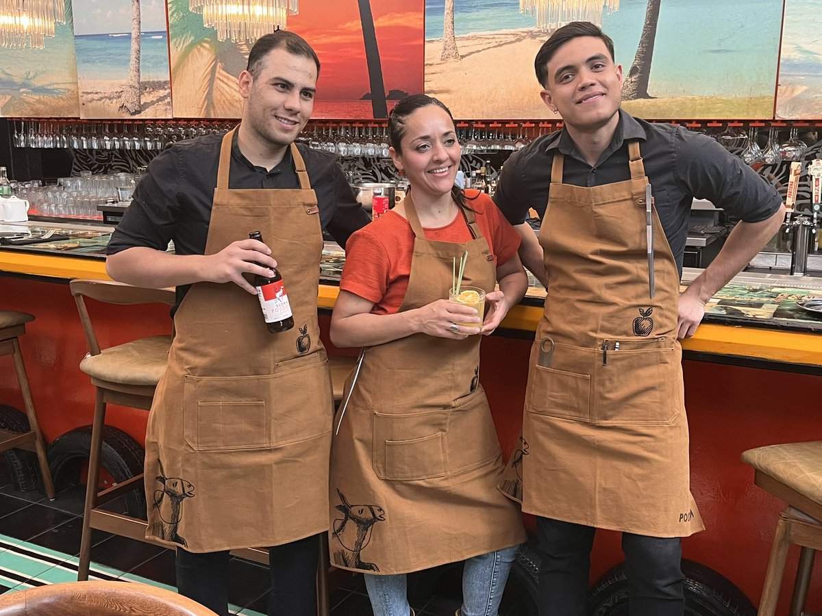 posdata_sidra's tweet image. Estrenamos #mandiles y lanzamos cocktail en #Anitali con la talentosa head #Bartender Ale Galindo😝
📍 Av Inglaterra 3100, Vallarta Poniente, 44110 #Guadalajara, #Jalisco