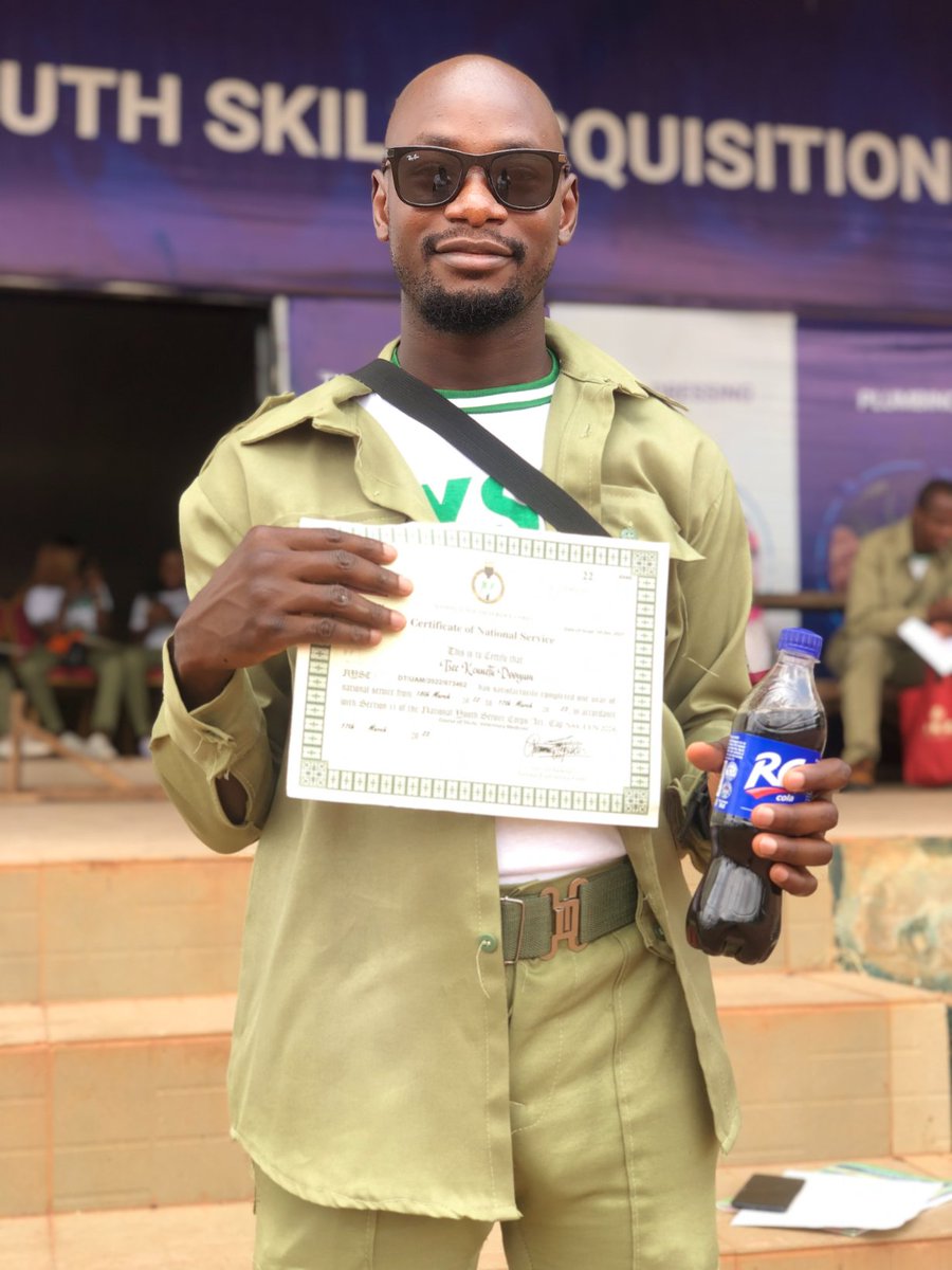 Celebrity Vet 🐶🐺🐗🐴🐭 tweet media