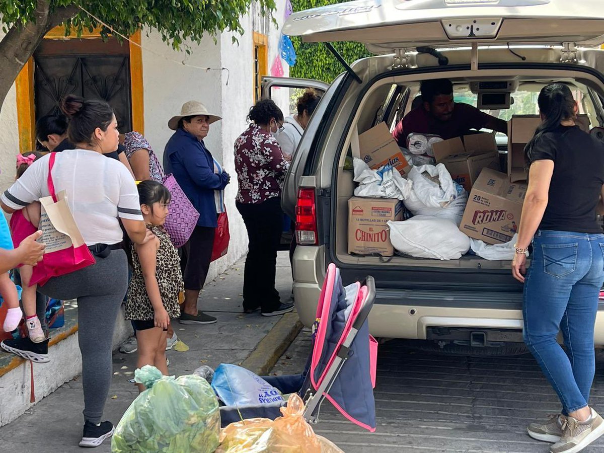 gerardohma's tweet photo. 📣 JORNADA DE LA CANASTA BÁSICA DEL BIENESTAR EN TÚ COLONIA.

📍 El día de ayer en las colonias #PuebloViejo, #LomasdeGuadalupe y #LaAzteca, en compañía y coordinación con la Regidora Paty Toledo, y de las y los compañeros de #AGN, https://t.co/MTRPnuXoaz
