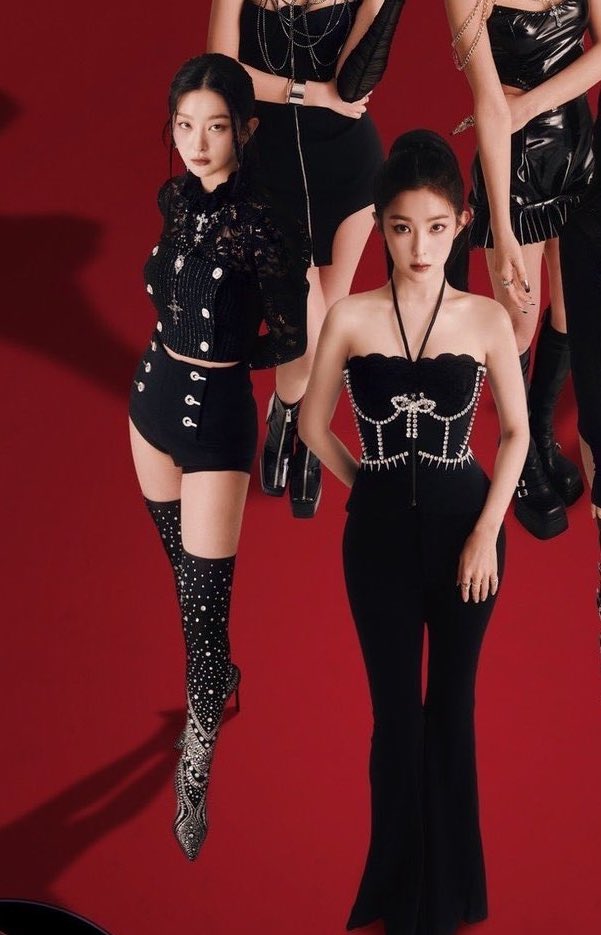 seulrenethinks's tweet image. SEXIEST DUO