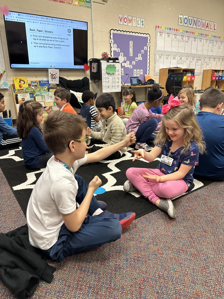 Mrs. Chastain tweet media