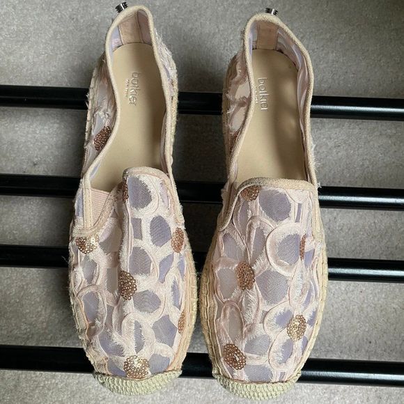 Jjuniper715's tweet photo. So good I had to share! Check out all the items I'm loving on @Poshmarkapp #poshmark #fashion #style #shopmycloset #botkier #catjack #wish: https://t.co/1XUWuTKcmo https://t.co/ERtrueAewh