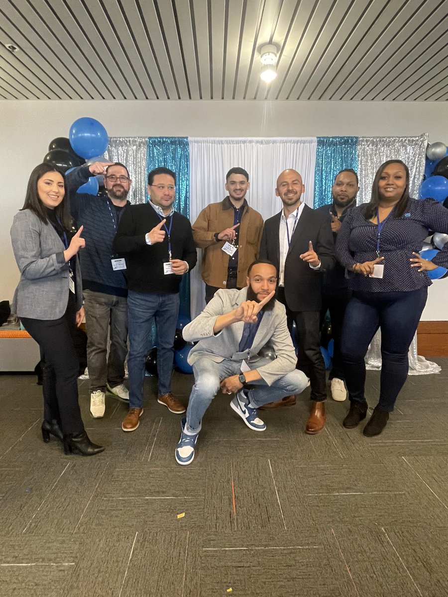 The winning team! #Number1 #sayless #GLMyearofthecoach #312Crew #GLM #TheNumber1Team