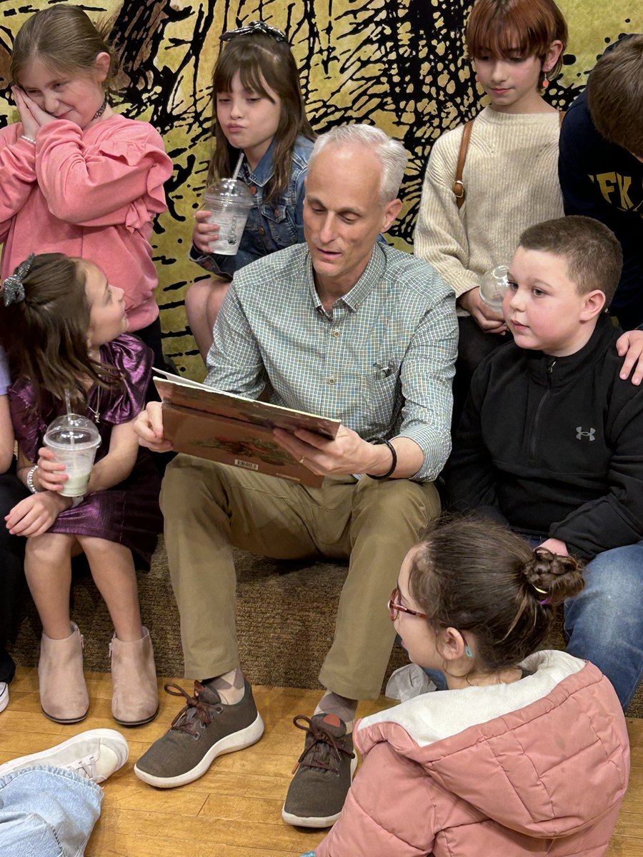 Thank you to Mr. Cicchino and Mr. Boyle for a great reading and chorus night and thank you to <a href="/BNBuzz/">Barnes & Noble</a> for hosting the JFK students and staff.