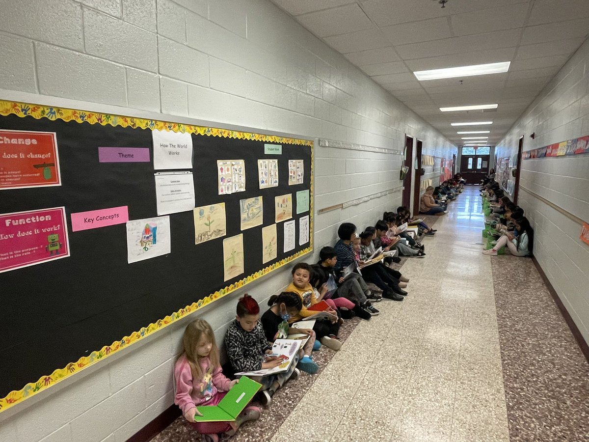 Christy Klisiewicz (@cklisiewicz) on Twitter photo Itās always a great start to the day when every Ellis Explorer is focused on reading. We ended the night with our One School/ One Book Kickoff! #ReadAcrossAmericaDay <a href="/EllisSoars/">Ellis Explorers</a> Itās always a great start to the day when every Ellis Explorer is focused on reading. We ended the night with our One School/ One Book Kickoff! #ReadAcrossAmericaDay <a href="/EllisSoars/">Ellis Explorers</a>