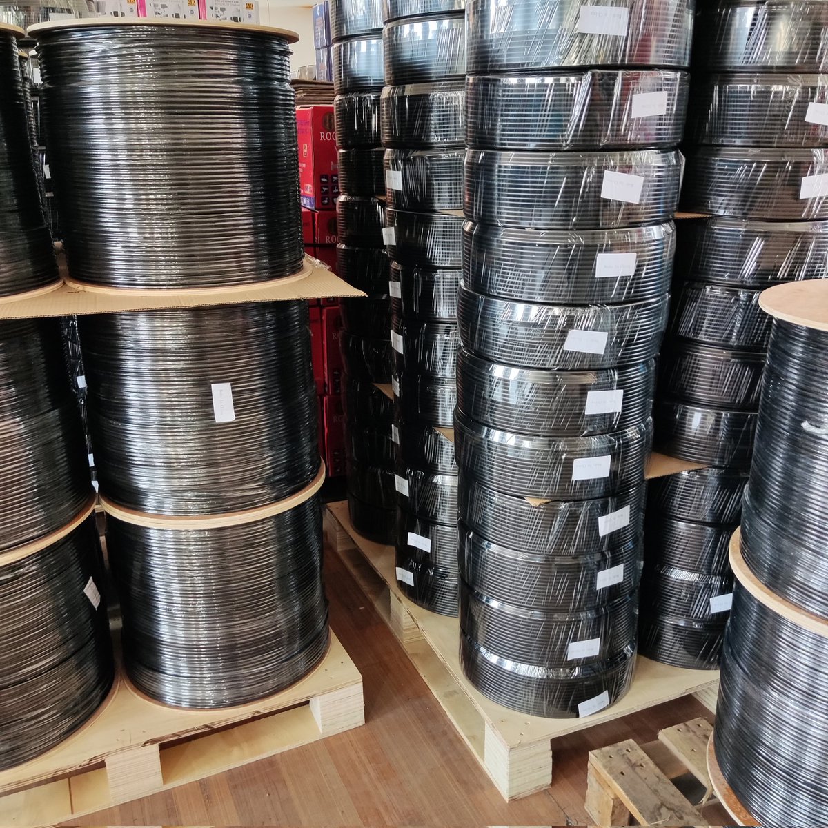 ract005's tweet image. High quality rg6 coaxial cable
​305meters per roll.
​Luis +86 18968032863
