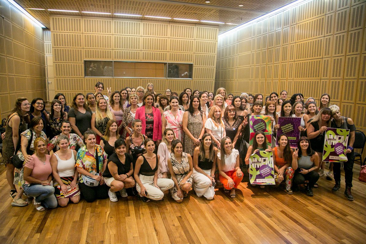 MaJimenaLopezOk's tweet photo. 👉   Expositoras de lujo:
💜 María Eva Chvdia 
💜 Noelia Tejerina 
💜 Mariana Andrea Redolfi 
💜 Gabriela Logatto 
💜 Maria Florencia Dovichi 
💜María de los Ángeles Dos Santos 
💜Rocio Zambelli
💜 Laura Teruel
💜 Codigone, Delicia Beatriz del Valle
#NosotrasMovemosElMundo https://t.co/4VISjEgn6H