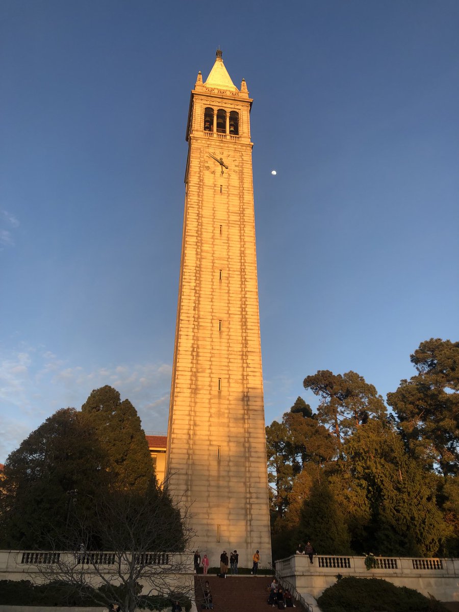 robertgstrand's tweet image. Peder Sather Tower (aka ⁦⁦@The_Campanile⁩) in the light of the sunset is a very special thing to feel here ⁦@UCBerkeley⁩.  ⁩