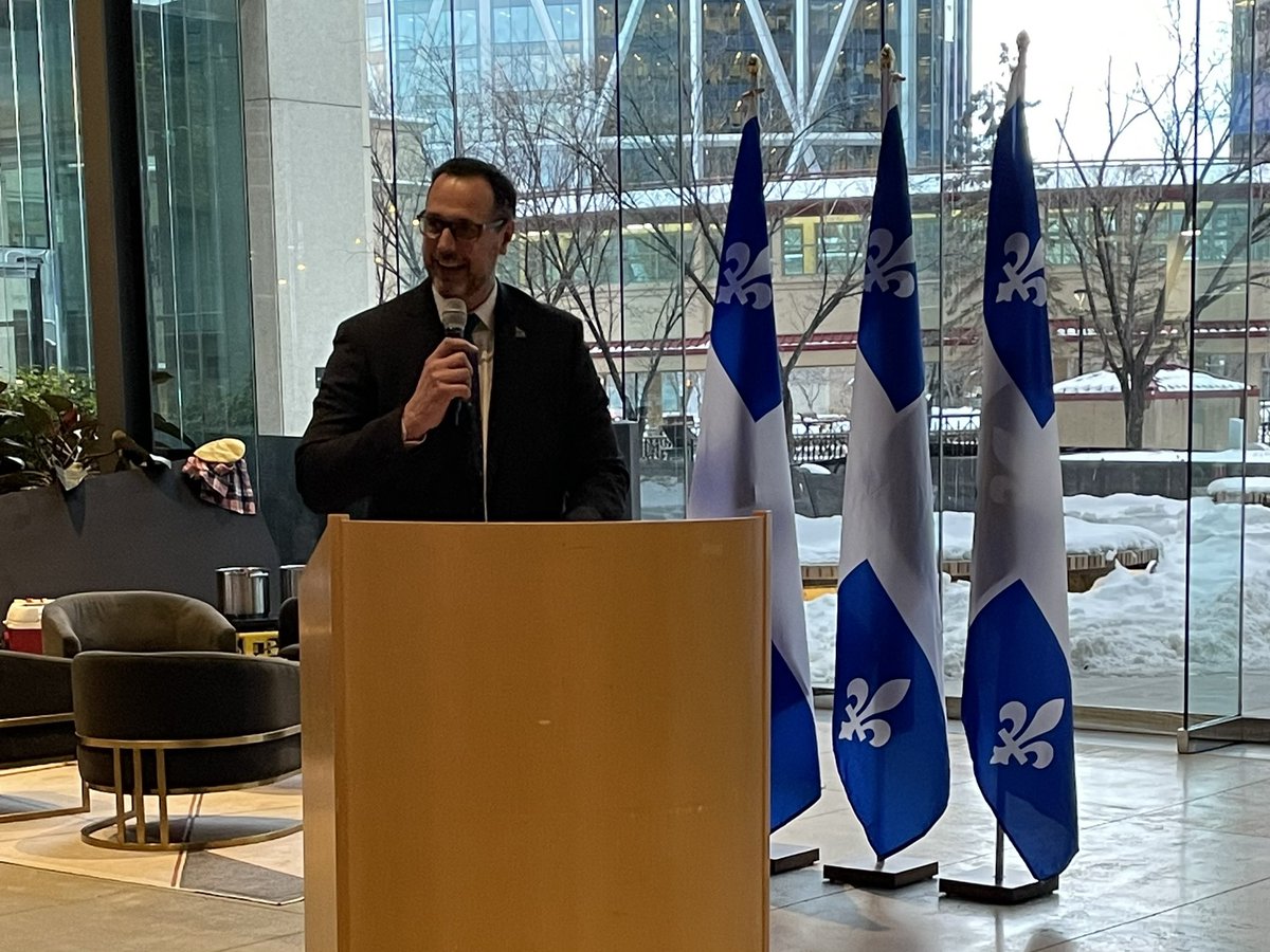 ⚜️ Aujourd'hui à Calgary, nous avons eu l'honneur d'accueillir le ministre québécois responsable des Relations canadiennes et de la #frcan, @jfrobergeQc. Nous espérons que ce dialogue sera prometteur pour de futures collaborations entre la #frab et le Québec. #MoisFrab #RVFranco