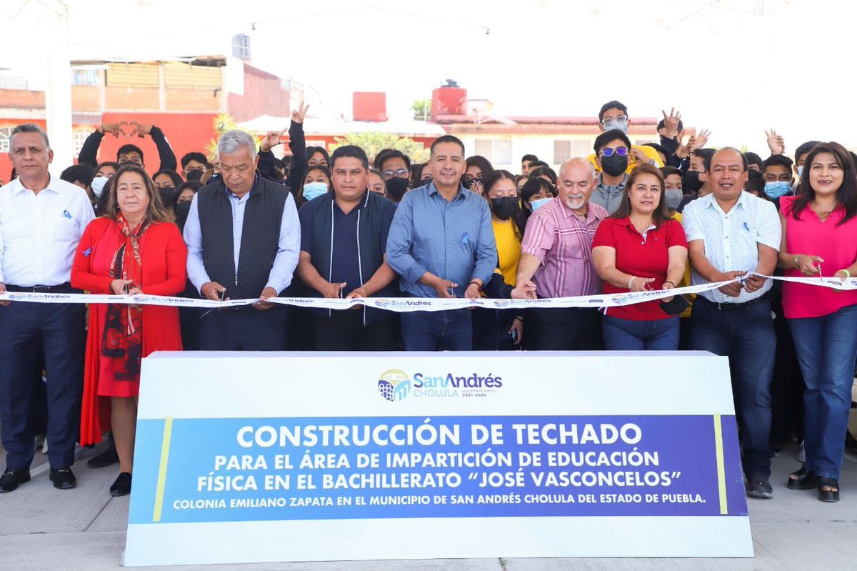 vmpuebla's tweet image. Metrópoli| Entrega @EdmundoTlatehui #techado del bachillerato José #Vasconcelos
@SnAndresOficial visionmetropoli.com/entrega-mundo-…