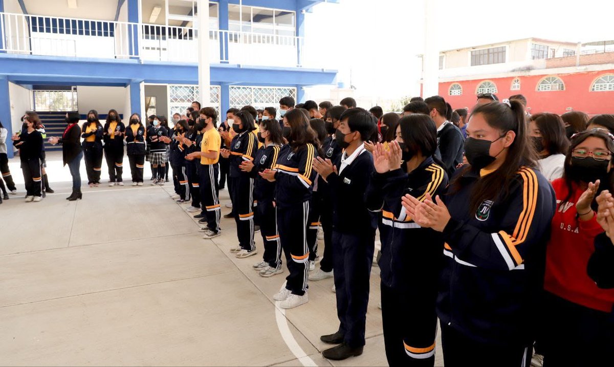 vmpuebla's tweet image. Metrópoli| Entrega @EdmundoTlatehui #techado del bachillerato José #Vasconcelos
@SnAndresOficial visionmetropoli.com/entrega-mundo-…