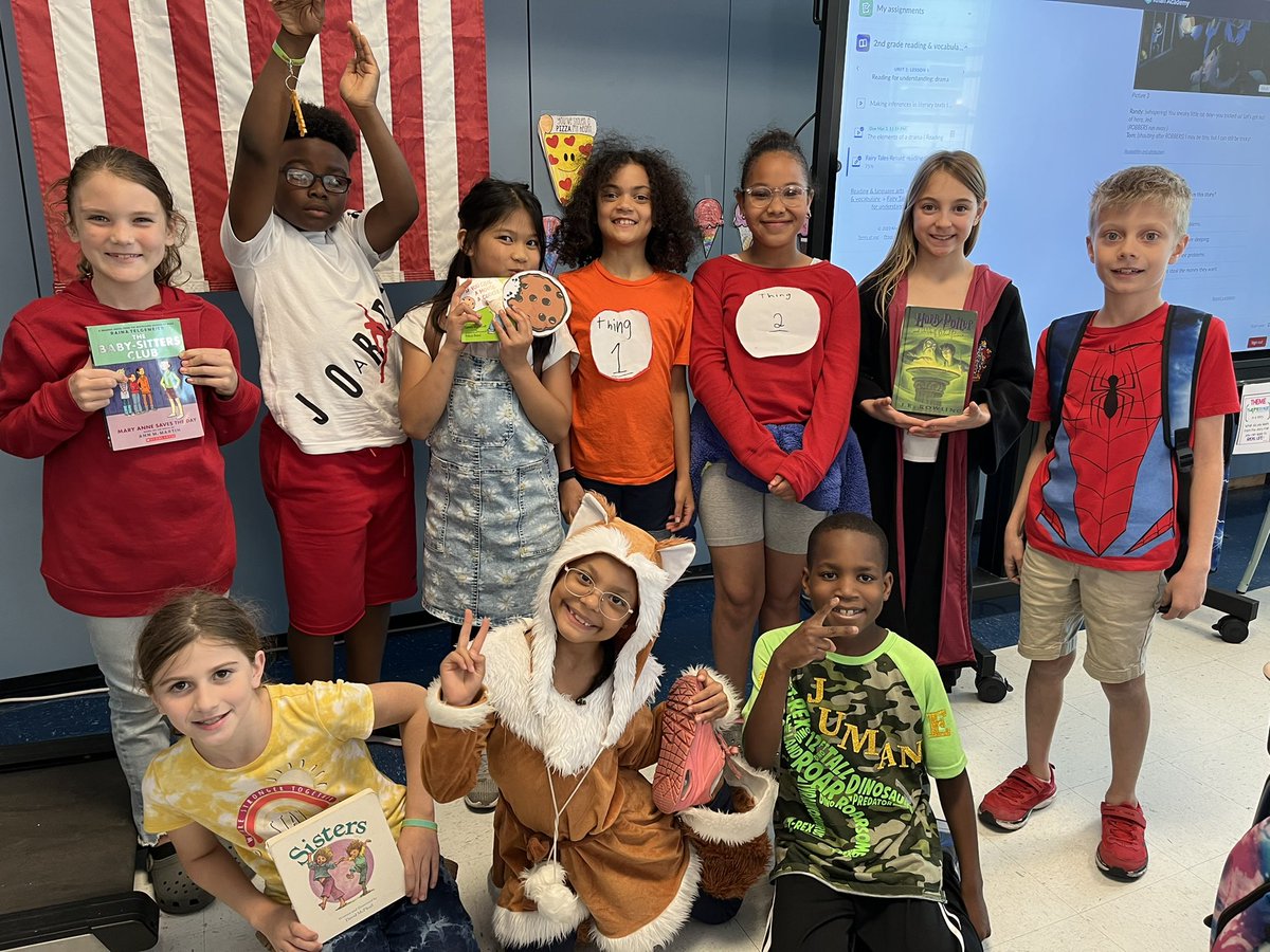Medlin_3rdGrade's tweet photo. Read Across America! Shout out to Mr. Gomez for taking the time to read to our 3rd Grade class!  We love @FSHE!! https://t.co/DH0iBeuoLp
