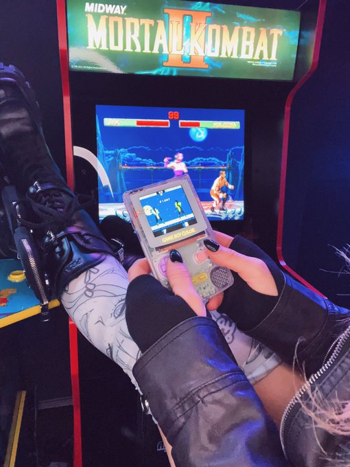 Get over here for a good time! #mortalkombat #gameboy #arcade https://t.co/EoLpOtgX0Z<a href="/tag/mortalkombat"class="tags">#mortalkombat</a><a href="/tag/gameboy"class="tags">#gameboy</a><a href="/tag/arcade"class="tags"><span>#arcade</span></a>