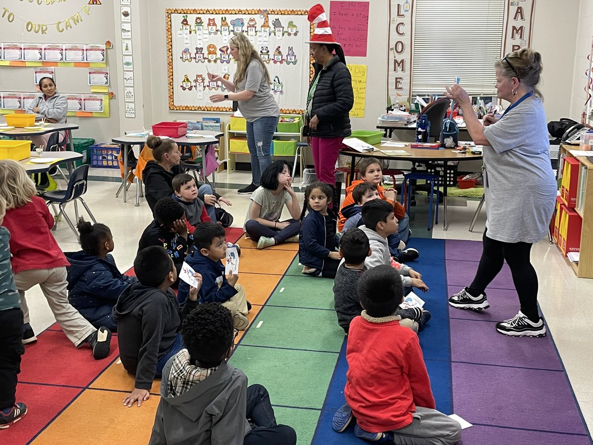 ELA/SS night was a great success at Cherrydale tonight!  Thankful for the over 400 stakeholders that joined us at CES this evening! <a href="/mcclureimpact15/">Dr. Hunter McClure</a> <a href="/drjohnso2/">Debra Johnson</a> #enjoyyourjourney #allincherrydale