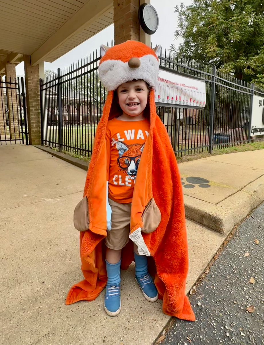cherishlombard's tweet image. When your little boy’s name is Fox, &amp;amp; you tell him his school assignment is to dress up as his favorite book character.
He didn’t hesitate before shouting, “Fox in Socks!”🦊 🥰
#foxinsocks #fox #readacrossamerica #drseuss #drseussweek #reading #readmore #readingisfun #K4 #fyp