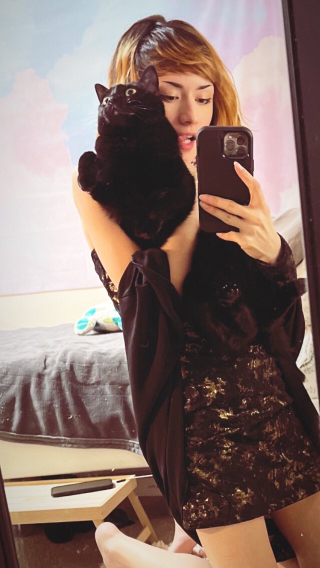 MargueriteMilo's tweet photo. just feelin spicy #fashion #ootd https://t.co/ZQJE4RV5I9